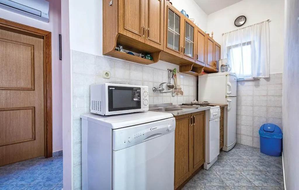 Apartment Tezak Kukci